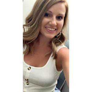 Meet your Posher, Holly